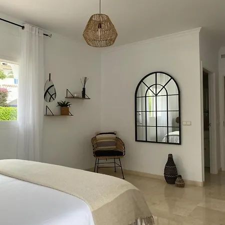 别墅 Private Luxurious Walking Distance To Puerto Banus *